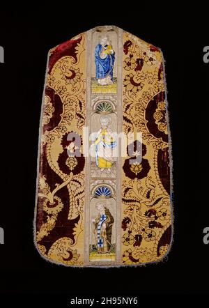 Casuble con Orphrey Band, Spagna, Chasuble: Fine XV secolo; Orphrey Band: Fine XV/inizio XVI secolo. Foto Stock