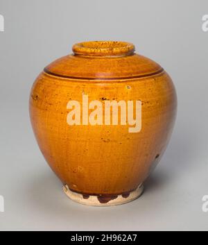 Vaso globulare, dinastia Tang (618-906). Foto Stock