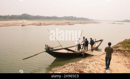 Il fiume Gorai-Madhumati è uno dei fiumi più lunghi del Bangladesh e affluente del Gange. Questo fiume del Bangladesh è pieno di bellezza sorprendente Foto Stock