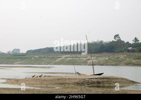 Il fiume Gorai-Madhumati è uno dei fiumi più lunghi del Bangladesh e affluente del Gange. Questo fiume del Bangladesh è pieno di bellezza sorprendente Foto Stock