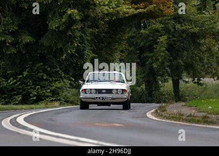 Auto classica Triumph Stag 1971 bianca Foto Stock