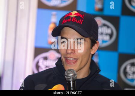 A Coruña-Spagna. Evento promozionale per Marc Márquez, campione del mondo motociclistico presso la sede della fabbrica di birra Estrella Galizia il 30 aprile, Foto Stock