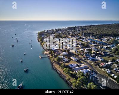 Antenna di Burrum Heads una città costiera e località nella regione di Fraser Coast Queensland Australia Foto Stock