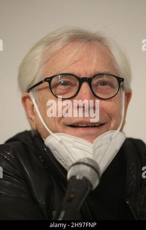 Casoria, Italia. 03 dicembre 2021. CAM-ON Award assegnato al cantante Nino D'Angelo dal CAM MUSEUM di Casoria.in foto Nino D'Angelo, cantante (Photo by Salvatore Esposito/Pacific Press) Credit: Pacific Press Media Production Corp./Alamy Live News Foto Stock