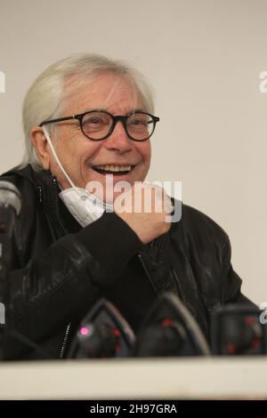 Casoria, Napoli, Italia. 3 dicembre 2021. CAM-ON Award assegnato al cantante Nino D'Angelo dal CAM MUSEUM di Casoria.in foto Nino D'Angelo, cantante (Credit Image: © Salvatore Esposito/Pacific Press via ZUMA Press Wire) Foto Stock