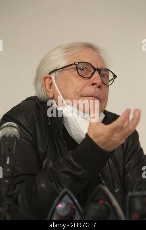 Casoria, Napoli, Italia. 3 dicembre 2021. CAM-ON Award assegnato al cantante Nino D'Angelo dal CAM MUSEUM di Casoria.in foto Nino D'Angelo, cantante (Credit Image: © Salvatore Esposito/Pacific Press via ZUMA Press Wire) Foto Stock