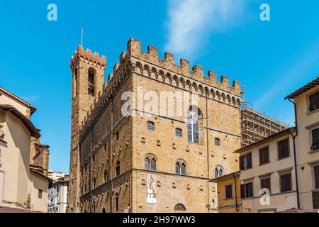 Il palazzo Bargello, costruito nel 13th secolo come casa dei Podestà, poi caserma e prigione, oggi museo dedicato all'arte rinascimentale, a Firenze, Foto Stock