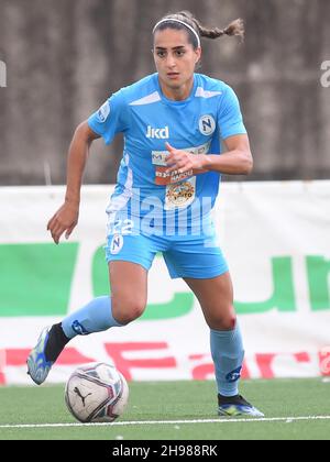 Cercola, Italia. 13 Nov 2021. Cercola, Italia 13.11.2021 Martina Toniolo in azione durante il match Napoli Femminile e US. Sassuolo allo Stadio Comunale 'Arena' Giuseppe piccolo risultati finali 0-1 (Credit Image: © Agostino Gemito/Pacific Press via ZUMA Press Wire) Foto Stock