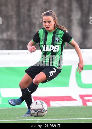 Cercola, Italia. 13 Nov 2021. Cercola, Italia 13.11.2021 Davina Philtjens durante il gioco la partita Napoli Femminile e US. Sassuolo allo Stadio Comunale 'Arena' Giuseppe piccolo risultati finali 0-1 (Credit Image: © Agostino Gemito/Pacific Press via ZUMA Press Wire) Foto Stock