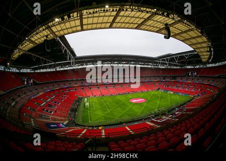 LONDRA, GBR. 5 DICEMBRE Stadio di Wembley raffigurato durante la finale della Femminile Vitality fa Cup tra Arsenal e Chelsea al Wembley Stadium di Londra domenica 5 dicembre 2021. (Credit: Federico Maranesi | MI News) Credit: MI News & Sport /Alamy Live News Foto Stock