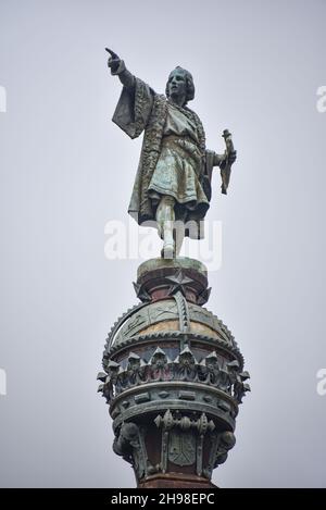 Barcellona, Spagna - 24 Nov, 2021: Statua di Cristoforo Colombo, Barcellona, ​​Catalonia, Spagna Foto Stock