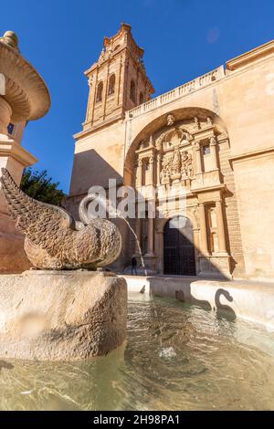 Chiesa di la Asuncion nella città di Almansa, provincia di Albacete, Spagna. Foto Stock