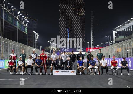 F1 Drivers, Stefano Domenicali Amministratore Delegato di Formula uno Group, festeggia Jean Todt durante il Gran Premio Saudi Arabian di Formula 1 2021, 21esimo round del Campionato Mondiale di Formula uno FIA 2021 dal 3 al 5 dicembre 2021 sul circuito di Jeddah Corniche, a Jeddah, Arabia Saudita - Foto: Florent Gooden/DPPI/LiveMedia Foto Stock