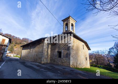 Roncola San Bernardo, Bergamo, Lombardia, Italia: Chiesa di San Defendente Foto Stock