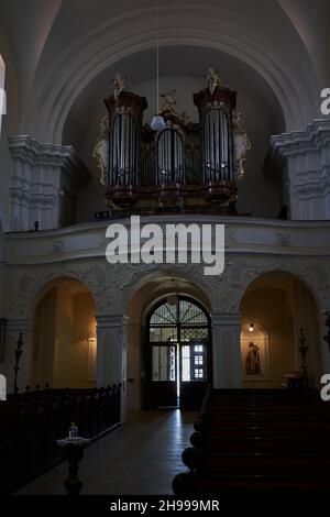 Bucovice, Repubblica Ceca - 10 settembre 2021 - la Chiesa dell'Assunzione della Beata Vergine Maria Foto Stock