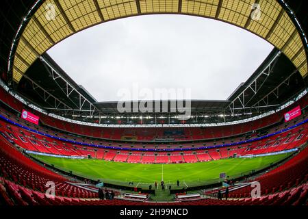 LONDRA, GBR. 5 DICEMBRE Stadio di Wembley raffigurato durante la finale della Femminile Vitality fa Cup tra Arsenal e Chelsea al Wembley Stadium di Londra domenica 5 dicembre 2021. (Credit: Federico Maranesi | MI News) Credit: MI News & Sport /Alamy Live News Foto Stock