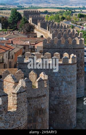 Mura medievali della città di Avila (patrimonio mondiale dell'UNESCO), provincia di Avila, Castiglia e Comunità autonoma di Leon, Spagna Foto Stock