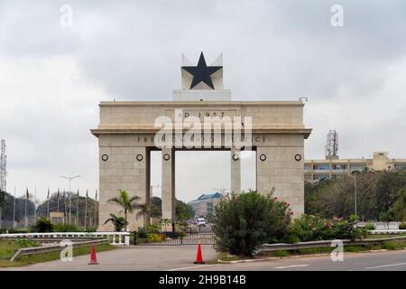 Piazza dell'Indipendenza con la porta della Stella Nera, Accra, Ghana Foto Stock