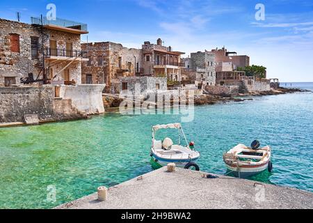 Villaggio di pescatori tradizionale Gerolimenas, mani, Laconia, Peloponneso, Grecia Foto Stock