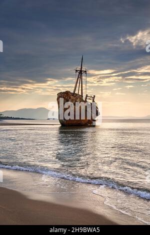 Naufragio della spiaggia di Glyfada vicino a Gytheio, Peloponneso, Grecia Foto Stock