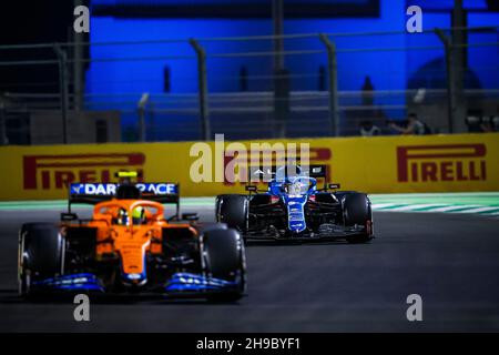 4 Lando Norris (GBR, McLaren F1 Team), 14 Fernando Alonso (ESP, Alpine F1 Team), Foto Stock