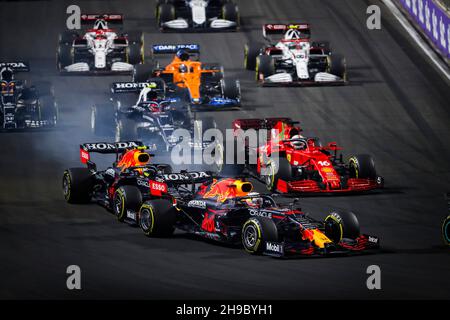 Jeddah, Arabia Saudita. 5 dicembre 2021. Inizio, Gran Premio di F1 dell'Arabia Saudita al circuito di Jeddah Corniche il 5 dicembre 2021 a Jeddah, Arabia Saudita. (Foto di HOCH ZWEI) Credit: dpa/Alamy Live News Foto Stock