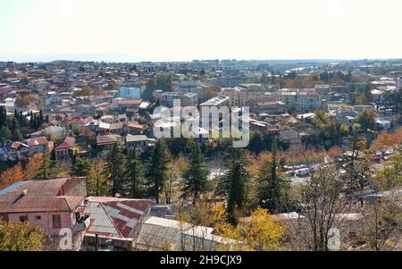 Kutaisi è una città nella Georgia occidentale - Vista dalla Cattedrale di Bagrati Foto Stock