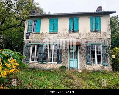 Casa di famiglia del poeta francese Arthur Rimbaud, Roche, dipartimento delle Ardenne, Francia settentrionale Foto Stock