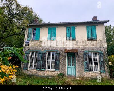 Casa di famiglia del poeta francese Arthur Rimbaud, Roche, dipartimento delle Ardenne, Francia settentrionale Foto Stock