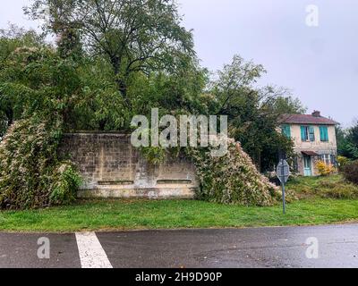 Casa di famiglia del poeta francese Arthur Rimbaud, Roche, dipartimento delle Ardenne, Francia settentrionale Foto Stock