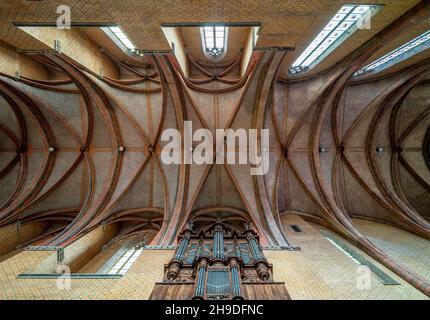 Moissac, Abtei Saint-Pierre, Gewölbe im Langhaus der Klosterkirche Foto Stock