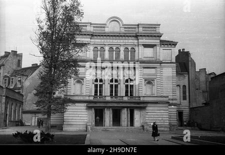 Poznañ, 1947-10. Gmach Teatru Polskiego. wb/gr PAP Dok³adny dzieñ wydarzenia nieustalony. Poznan, 1947 ottobre. Il Teatro Polski. wb/gr PAP Foto Stock