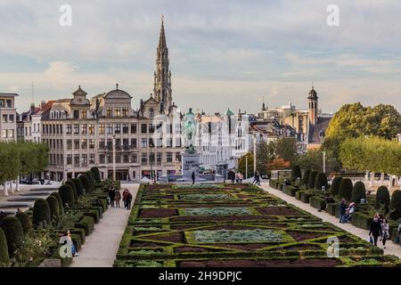 BRUXELLES, BELGIO - 3 NOVEMBRE 2018: Vista panoramica dal Mont des Arts Garden a Bruxelles, capitale del Belgio Foto Stock