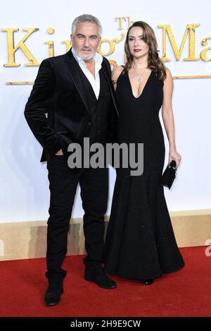 6 dicembre 2021. Londra, Regno Unito. Paul Hollywood e Melissa Spalding frequentano il King's Man World Premiere, Cineworld Leicester Square, Londra. Credit: Doug Peters/EMPICS/Alamy Live News Foto Stock