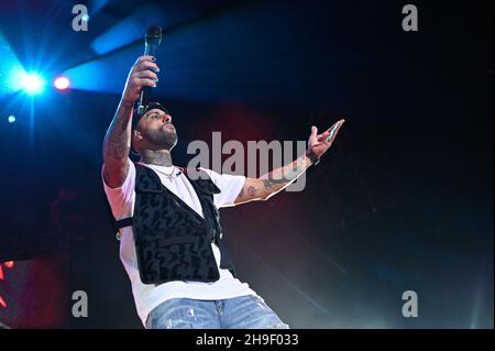 Madrid, Spagna. 06 dicembre 2021. L'artista discografica Nicky Jam si esibisce sul palco al Wizink Center di Madrid. (Foto di Atilano Garcia/SOPA Images/Sipa USA) Credit: Sipa USA/Alamy Live News Foto Stock