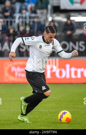 La Spezia, Italia. 05 dicembre 2021. Rey Manaj (Spezia) durante Spezia Calcio vs US Sassuolo, Campionato italiano di calcio a Match a la Spezia, Italy, December 05 2021 Credit: Independent Photo Agency/Alamy Live News Foto Stock