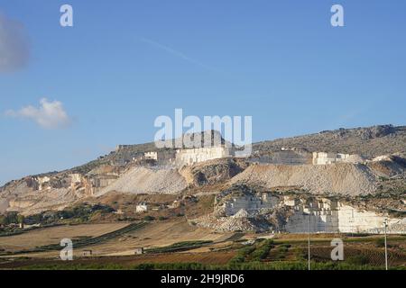 Vista delle cave di pietra nella campagna vicino Palermo. Da una serie di foto di viaggio in Sicilia, Italia. Data foto: Giovedì 28 settembre 2017. Il credito fotografico dovrebbe essere: Richard Grey/EMPICS Entertainment Foto Stock