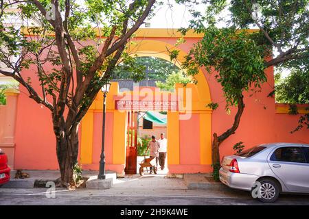 Un antico cimitero francese a Pondicherry. Da una serie di foto di viaggio in India del Sud. Data foto: Mercoledì 8 gennaio 2020. Il credito fotografico dovrebbe essere: Richard Grey/EMPICS Foto Stock