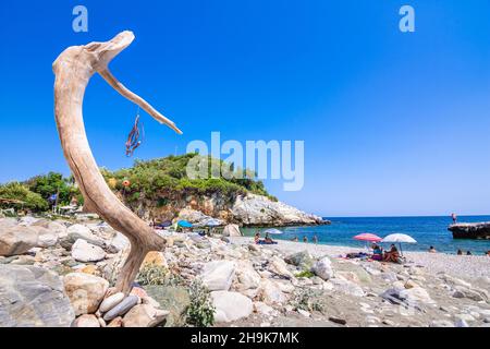 Famosa spiaggia di Damouchari, Pelion, Grecia. Foto Stock