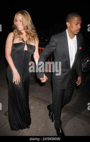 NEW YORK - OTTOBRE 20: La cantante Mariah Carey e l'attore marito Nick Cannon partecipano al gala e al party in studio del 2008 al Whitney Museum of American Art il 20 ottobre 2008 a New York City. Persone: Mariah Carey, Nick Cannon Foto Stock