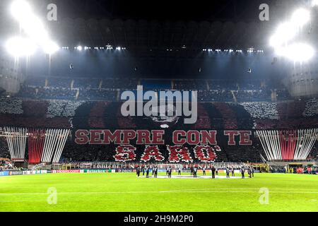 Milano, Italia. 7 dicembre 2021. Coreografia dei tifosi milanesi durante la partita di calcio del gruppo B UEFA Champions League tra AC Milan e Liverpool allo stadio San Siro di Milano (Italia), 7 dicembre 2021. Foto Andrea Staccioli/Insidefoto Credit: Ininsidefoto srl/Alamy Live News Foto Stock