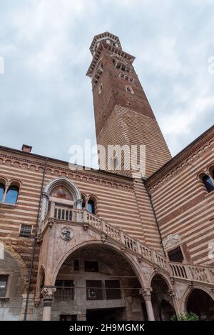 Il Palazzo medievale della ragione a Verona Foto Stock