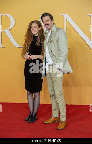 Londra, Regno Unito. 07th Dic 2021. Gli ospiti partecipano alla premiere britannica di 'Cyrano' all'Odeon Luxe Leicester Square di Londra. (Foto di Pietro Recchia/SOPA Images/Sipa USA) Credit: Sipa USA/Alamy Live News Foto Stock