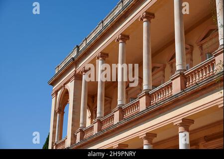 Chateau Aurelien, noto anche come Villa Aurelienne, nel parco ÒParc AurelienÓ, a Frejus, regione Provenza-Alpi-Costa dÕAzur, Francia Foto Stock