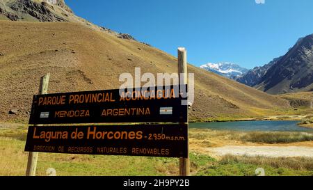 ARGENTINA Aconcagua Provincial Park si trova nella provincia di Mendoza in Argentina. La catena montuosa delle Ande attira tutti i tipi di amanti del brivido Foto Stock