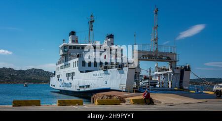 Il traghetto per l'isola di la Maddalena, Sardegna, Italia Foto Stock