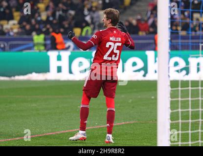 KIEV, UCRAINA - 23 NOVEMBRE 2021: Ritratto di Thomas Muller in avanti del Bayern Munchen visto durante la partita della UEFA Champions League contro Dynamo Kyiv allo stadio NSC Olimpiyskyi di Kyiv Foto Stock