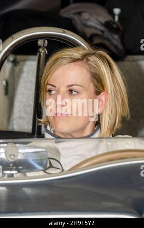 Susie Wolff al Goodwood Festival of Speed, UK, 2016, in Mercedes auto Foto Stock