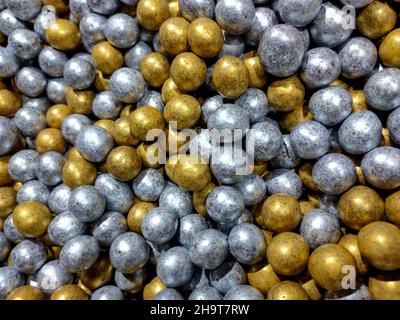 Sfondo da caramelle da masticare multicolore di forme diverse Foto Stock