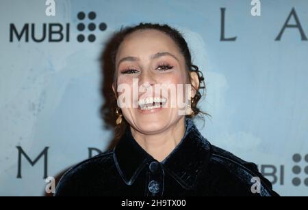 Noomi Rapace, Lamb - Gala Screening, Picturehouse Ritzy Cinema, Londra, UK, 08 dicembre 2021, Foto di Richard Goldschmidt Foto Stock